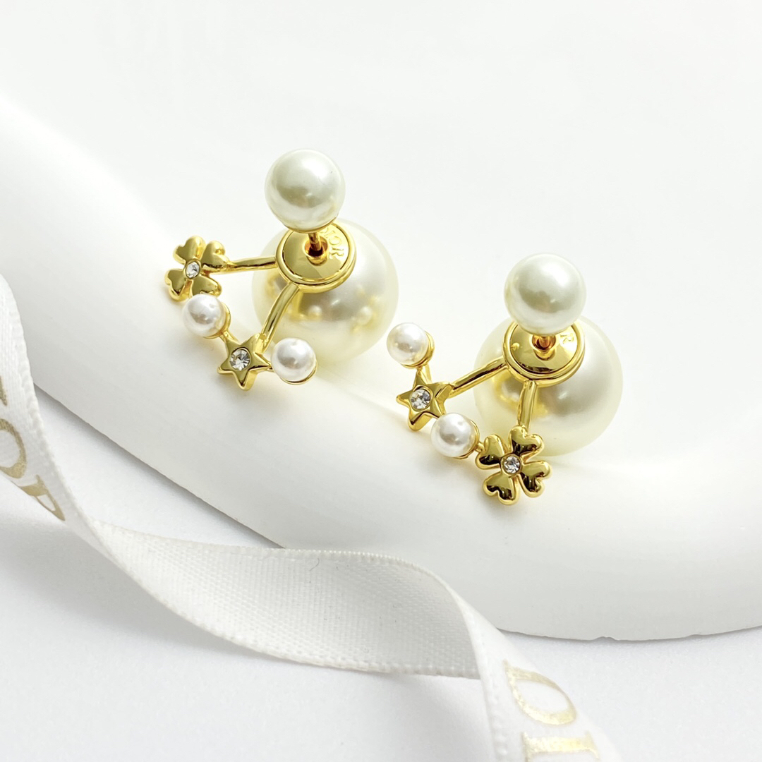 ディオール「Dior」 ダブルパール＆スター イヤリング