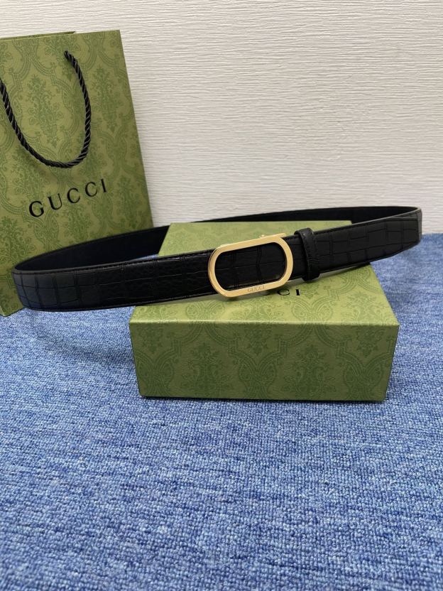 グッチ「Gucci」スムースレザー オートロック ベルト メンズ100CM