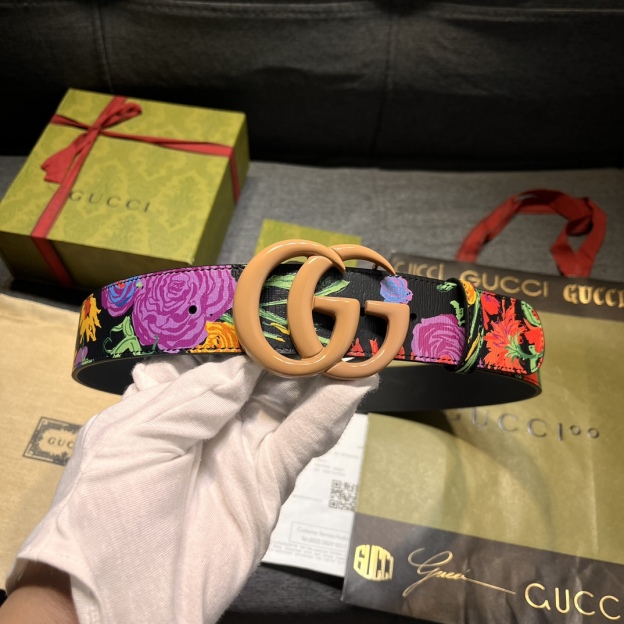 グッチ「Gucci」Ken Scott フローラル プリント GGバックル レザー ベルト100CM