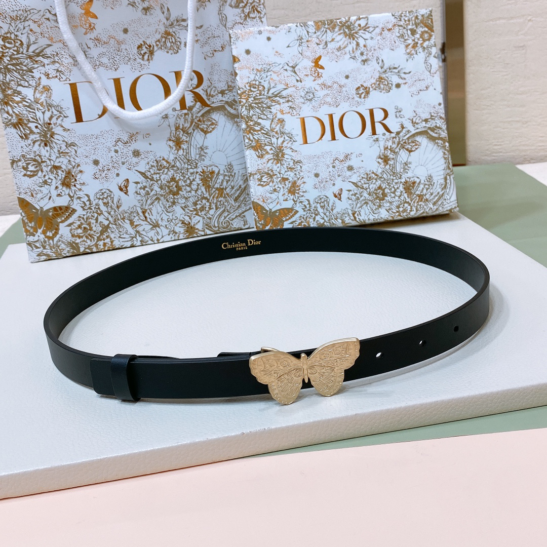 ディオール「Dior」Métamorphose スムースレザー バタフライバックル ベルト100CM