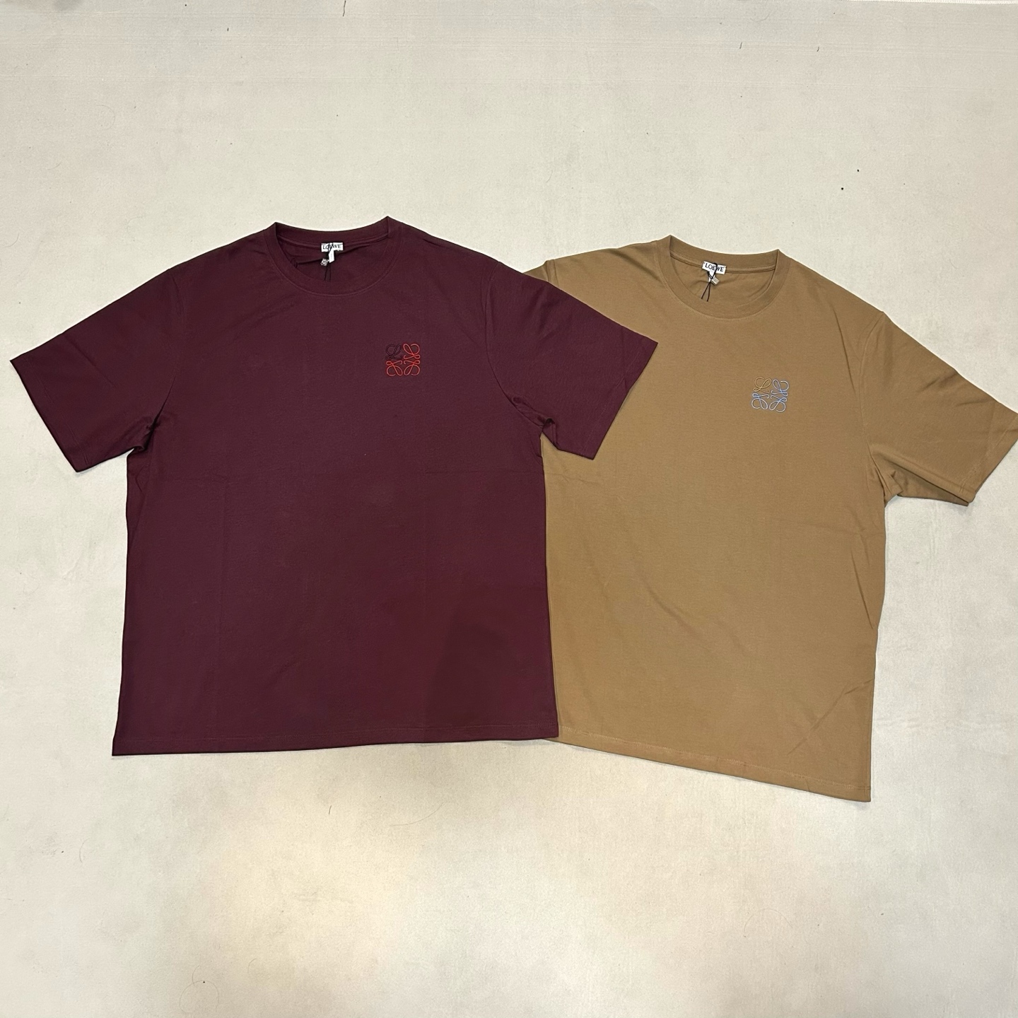 ロエベ「Loewe」ツートン刺繍クルーネック半袖Tシャツ