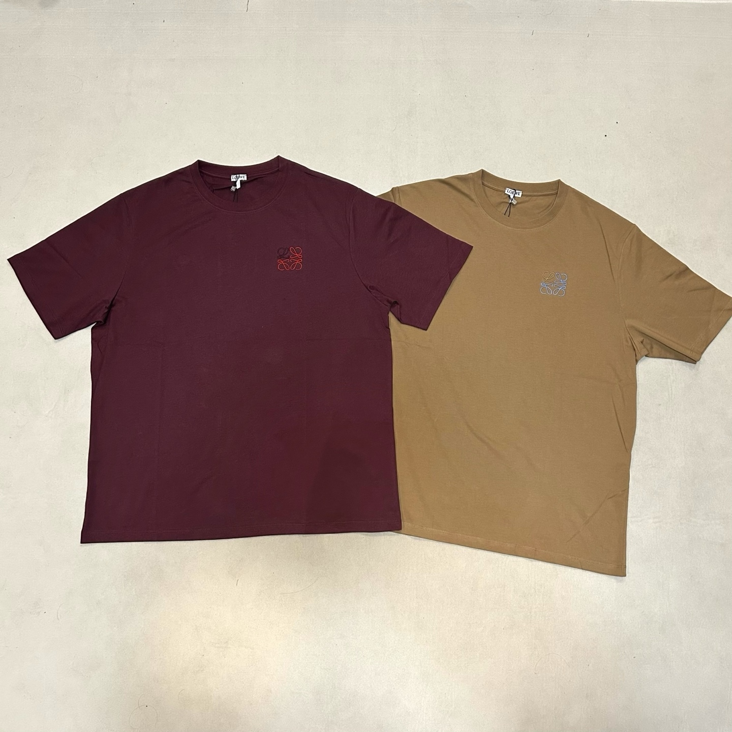 ロエベ「Loewe」ツートン刺繍クルーネック半袖Tシャツ