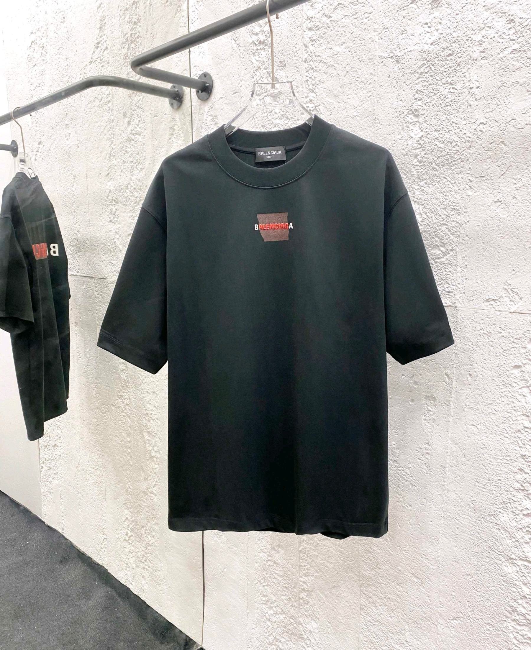 バレンシアガ「Balenciaga」ハイネックプレミアムコットン半袖Tシャツ