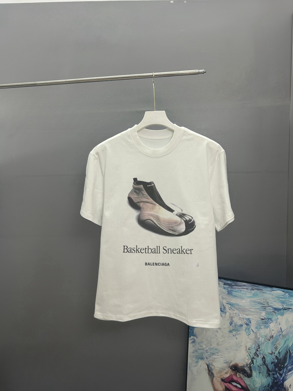 バレンシアガ「Balenciaga」クラシック プリント クルーネックTシャツ