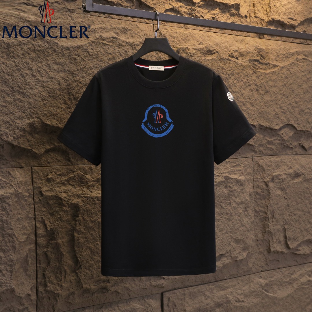 モンクレール「モンクレール」ミニマル ロゴ クルーネックTシャツ-ISETAN PRESTIGE CURATED