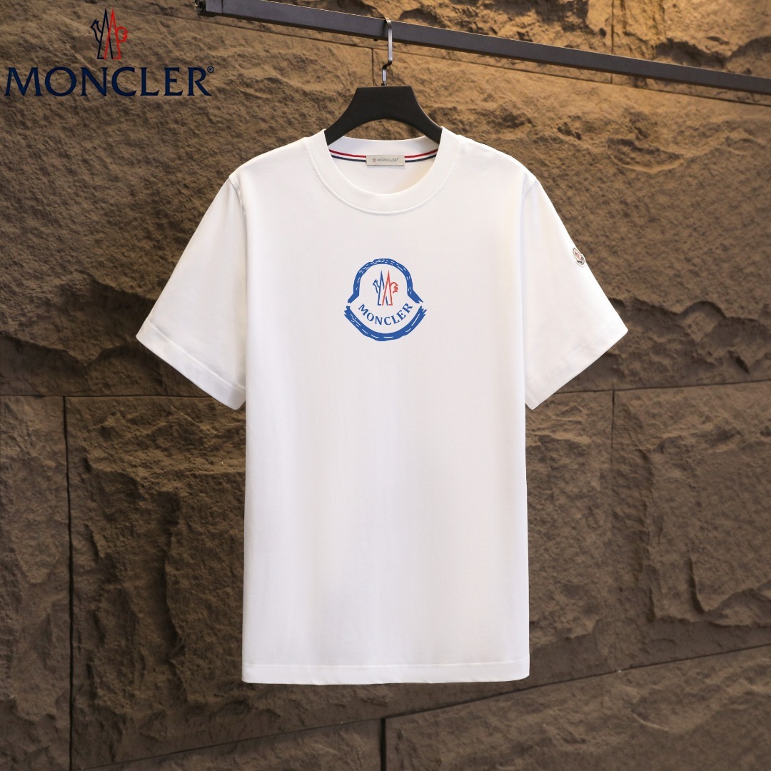 モンクレール「モンクレール」ミニマル ロゴ クルーネックTシャツ-ISETAN PRESTIGE CURATED