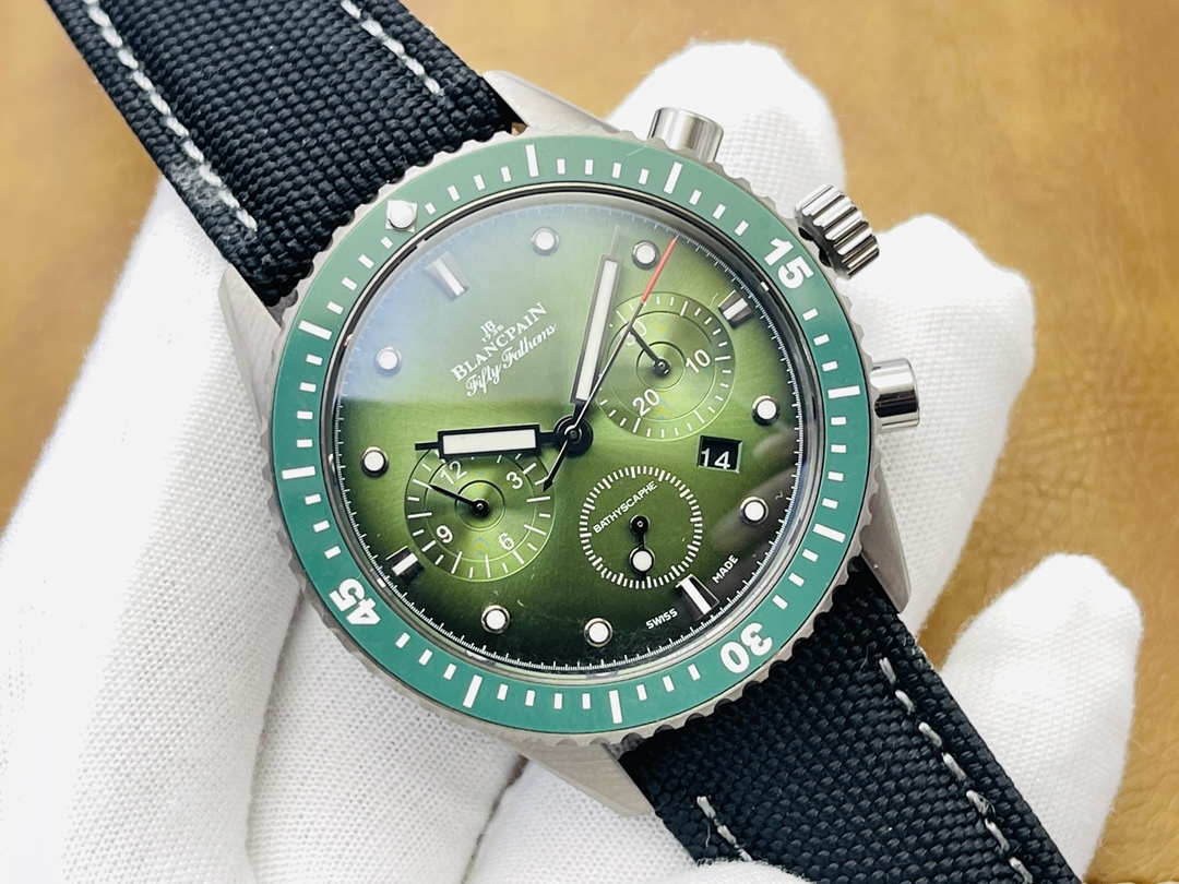 ブランパン「Blancpain」フィフティ・ファゾム バチスカーフ フライバッククロノグラフ自動巻きダイバーズウォッチ43mm