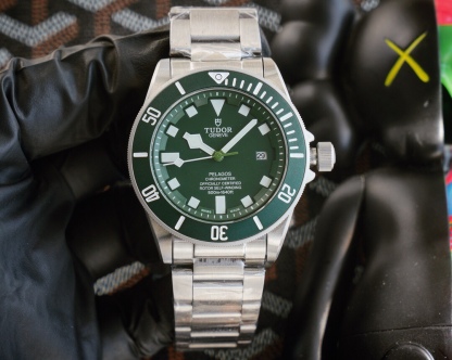 チューダー「Tudor」ペラゴス シリーズメンズウォッチ42MM