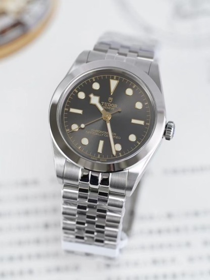 チューダー「Tudor」ブラックベイ 1958 シリーズメンズウォッチ39MM
