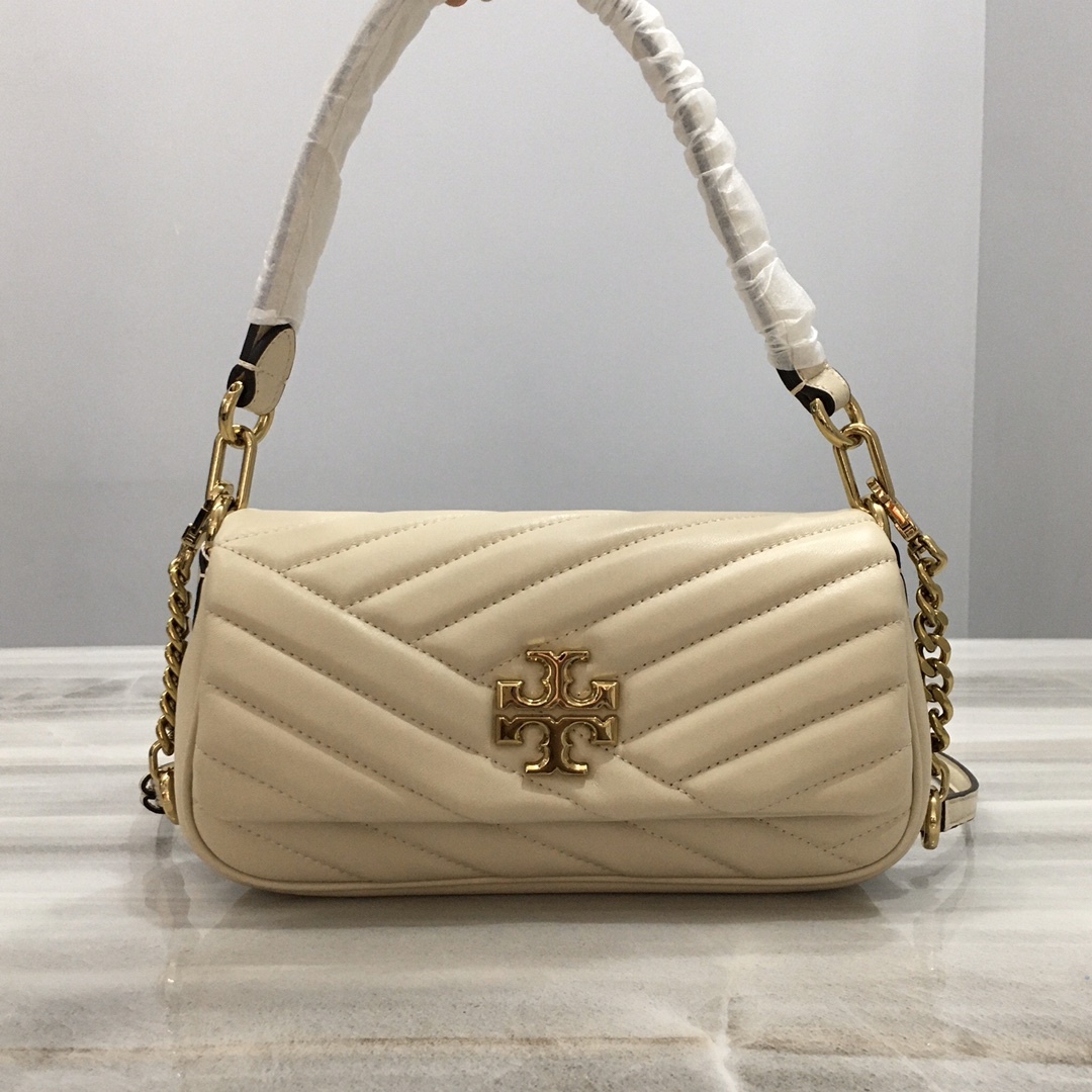 トリー バーチ「Tory Burch」 KIRA 菱目キルティング アンダーアームバッグ
