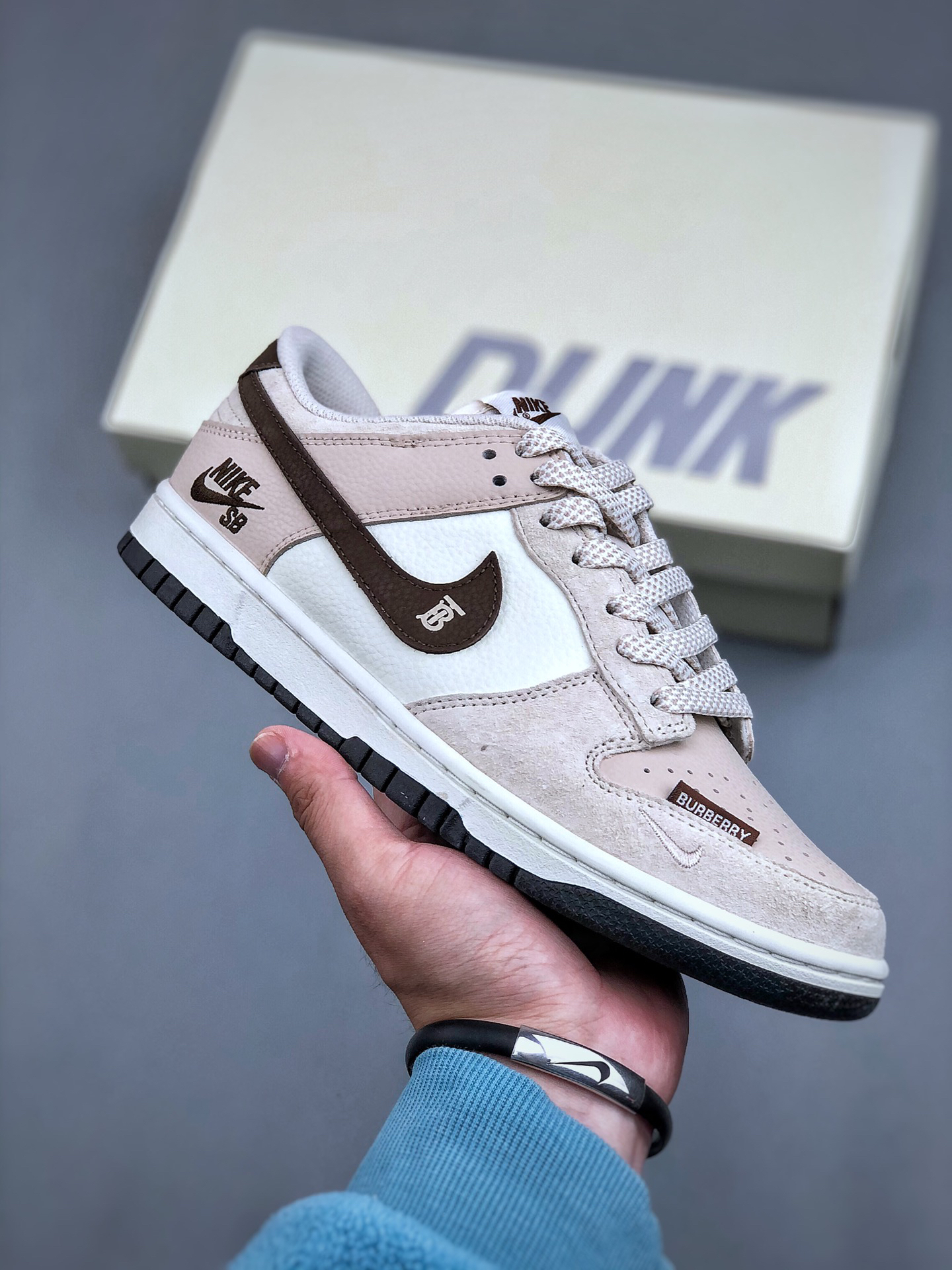 「コラボモデル」Burberry x NikeCOLLAB MIDNIGHT STAR