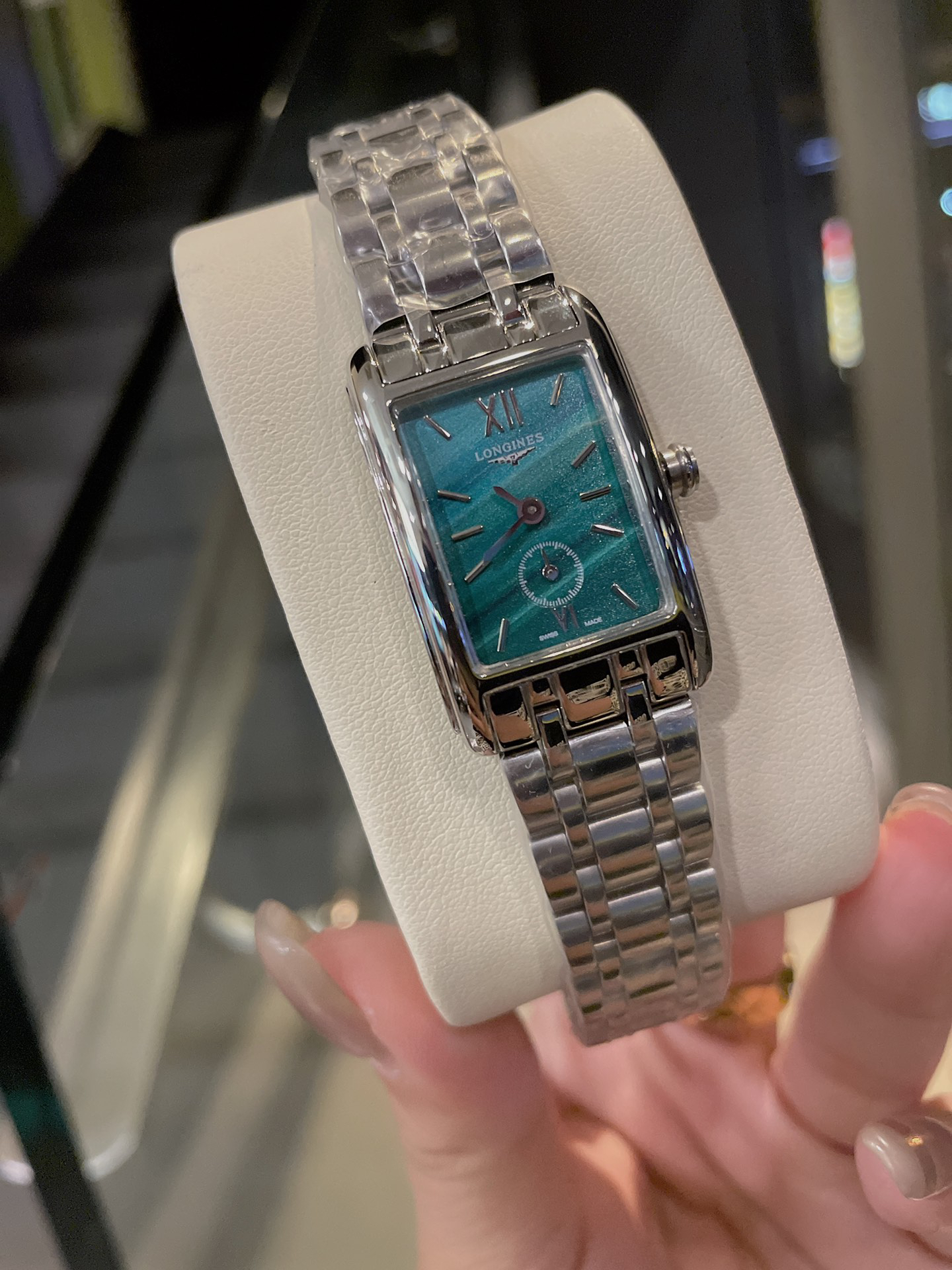 ロンジン「Longines」DolceVitaレディースウォッチ 33x22mm