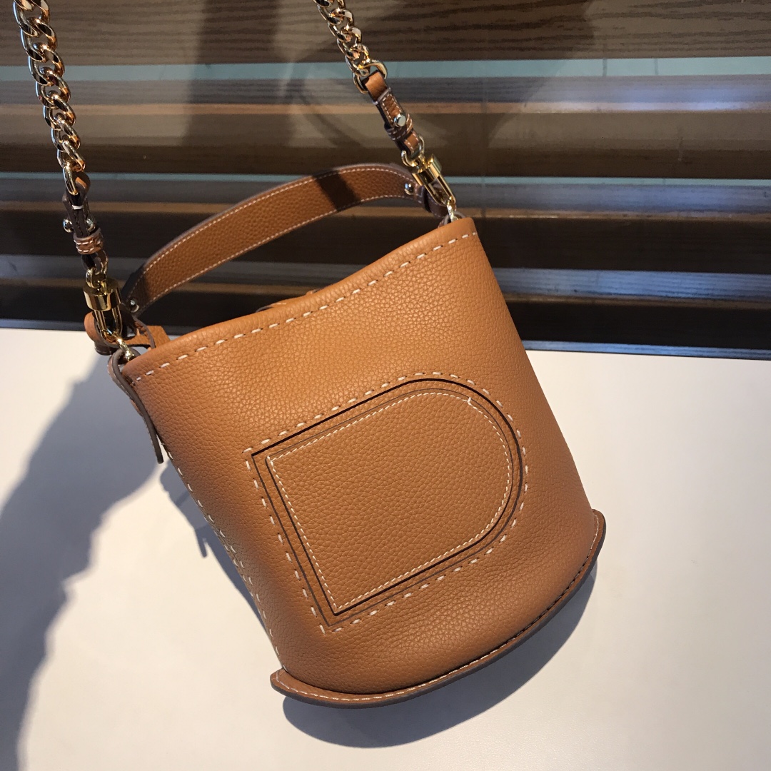 デルヴォー「Delvaux」Pin ミニバケットバッグ