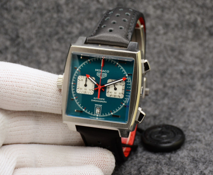 タグ・ホイヤー「TAG Heuer」カレラ クォーツ メンズウォッチ 40mm