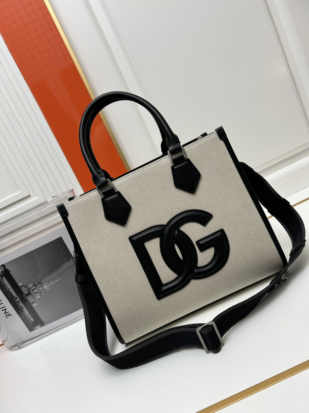 ドルチェ・アンド・ガッバーナ「D&G」キャンバス&レザー トートバッグ