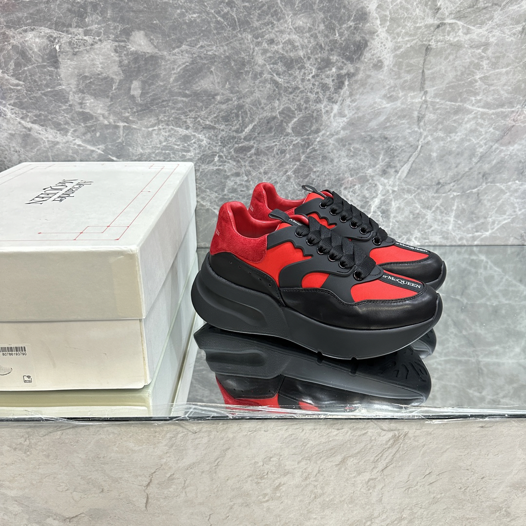 アレキサンダー・マックイーン［Alexander McQueen］Oversized Sneaker "Blue Crocodile" スニーカー