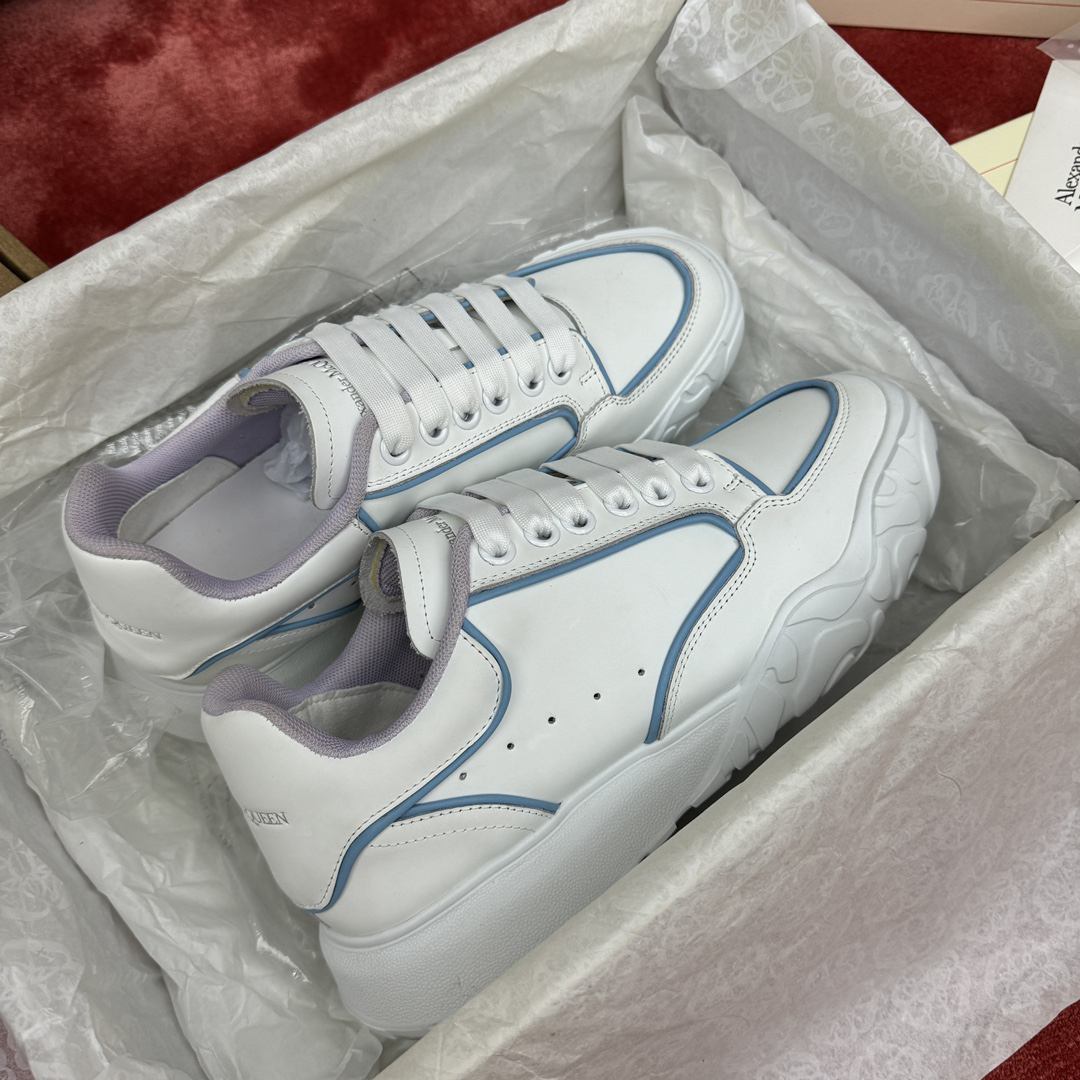 アレキサンダー・マックイーン［Alexander McQueen］Oversized Sneaker "Silk Gloss Leather" スニーカー