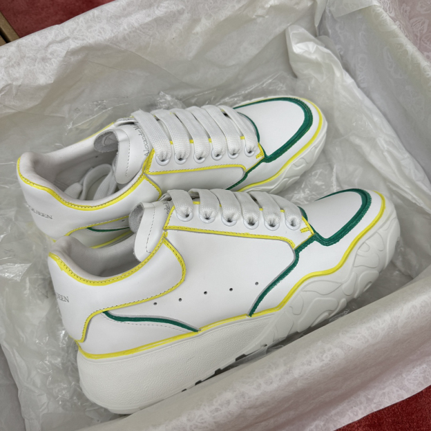 アレキサンダー・マックイーン［Alexander McQueen］Oversized Sneaker "Silk Gloss Leather" スニーカー