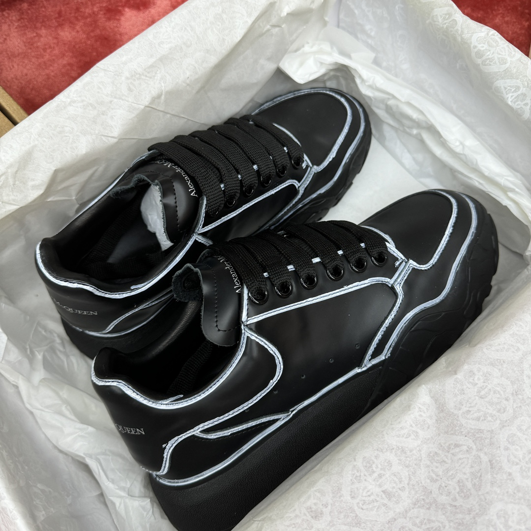アレキサンダー・マックイーン［Alexander McQueen］Oversized Sneaker "Silk Gloss Leather" スニーカー