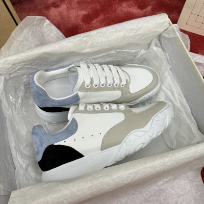 アレキサンダー・マックイーン［Alexander McQueen］Oversized Sneaker "Silk Gloss Leather" スニーカー