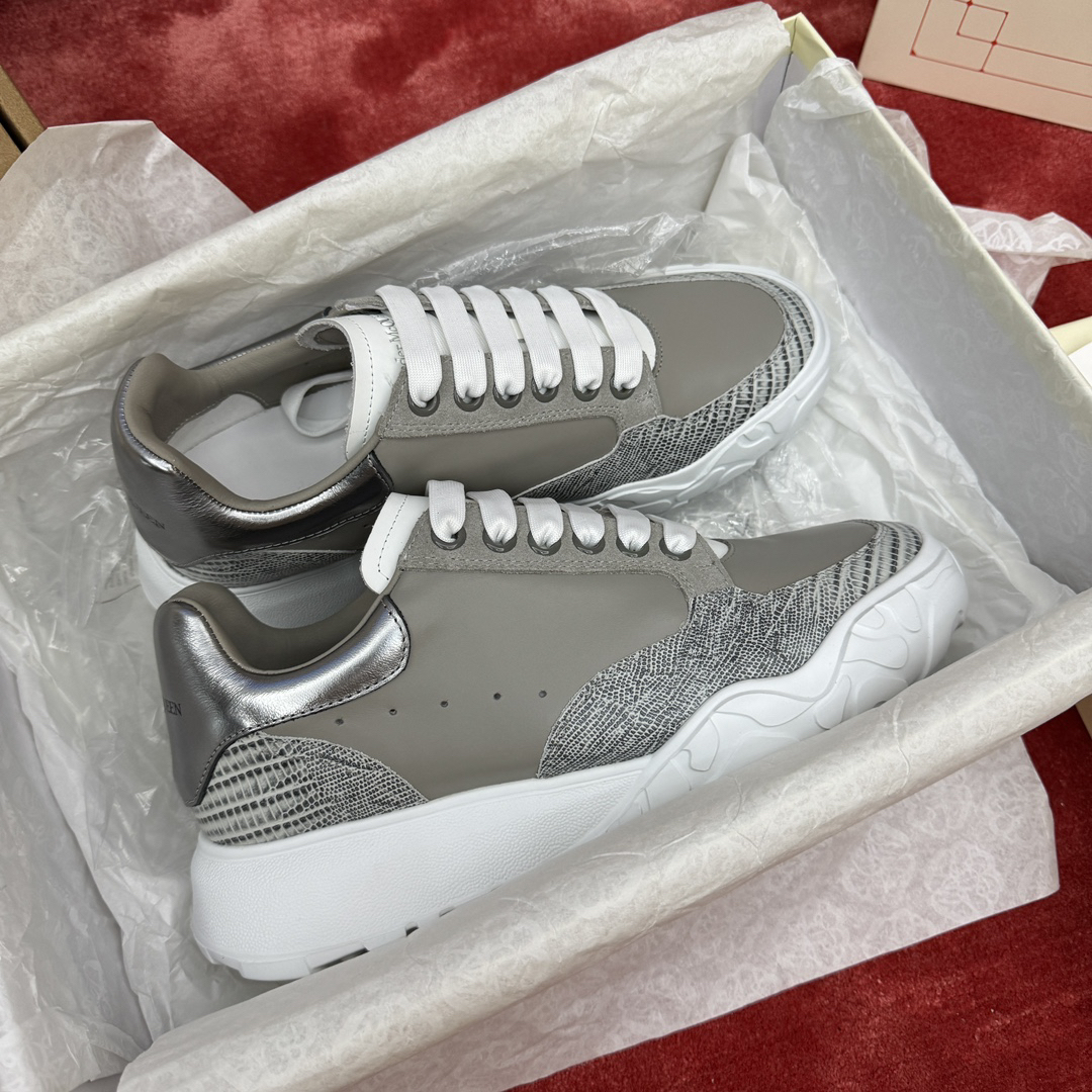 アレキサンダー・マックイーン［Alexander McQueen］Oversized Sneaker "Silk Gloss Leather" スニーカー