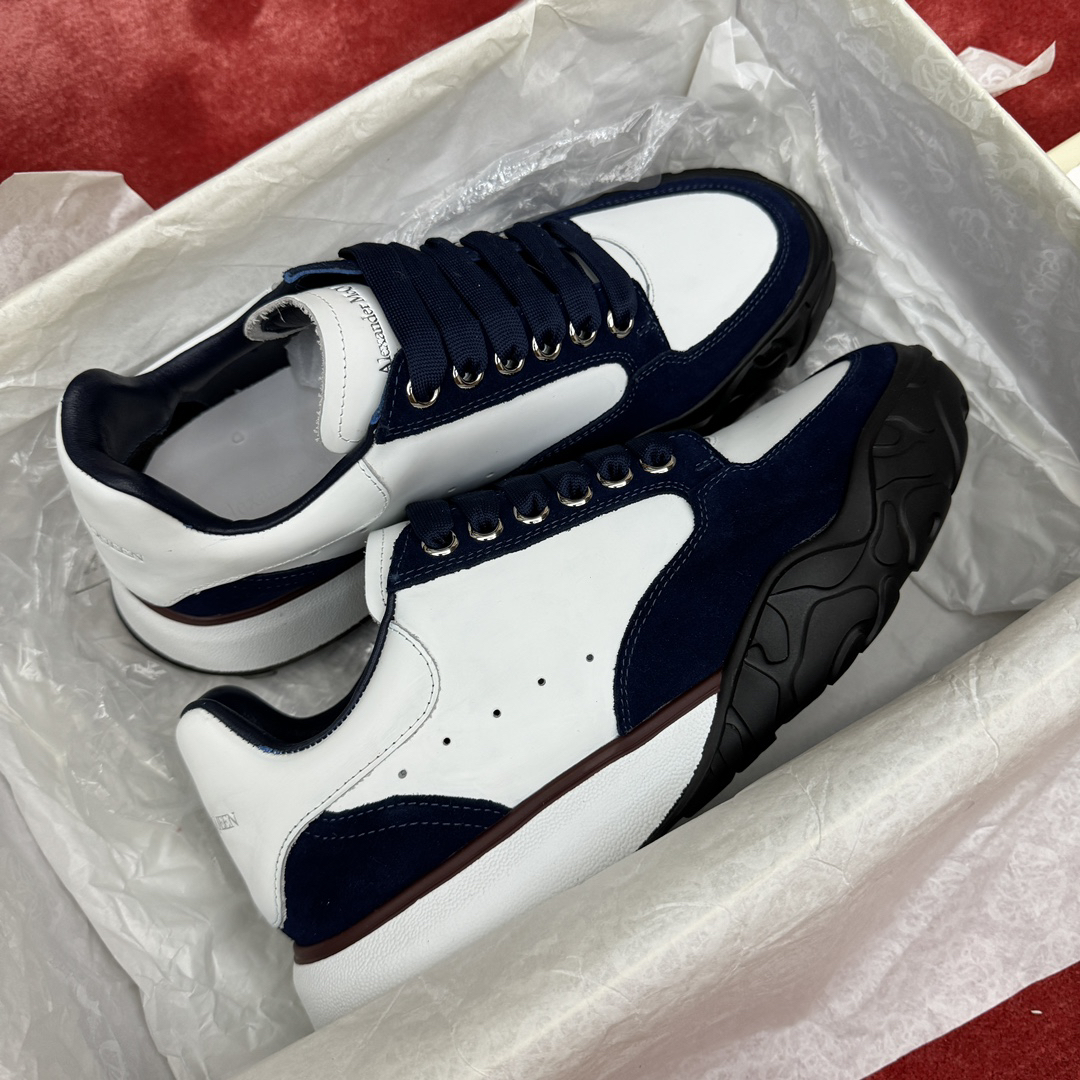 アレキサンダー・マックイーン［Alexander McQueen］Oversized Sneaker "Silk Gloss Leather" スニーカー