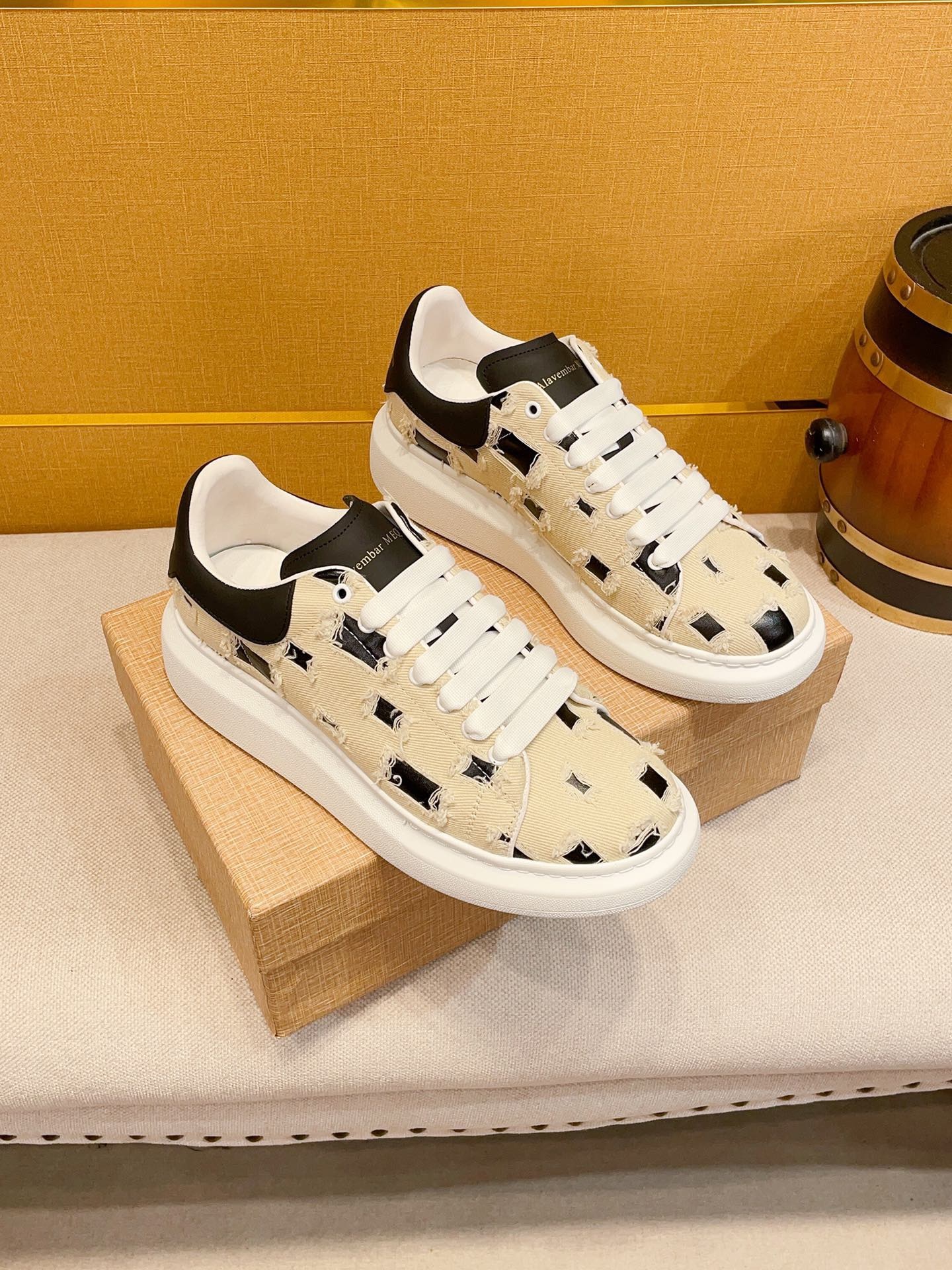 アレキサンダー・マックイーン［Alexander McQueen］Oversized Sneaker "Designer Edition" スニーカー