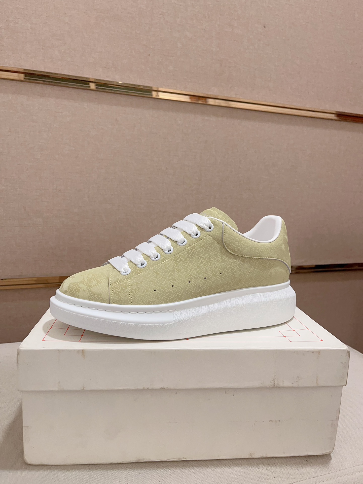 アレキサンダー・マックイーン［Alexander McQueen］Oversized Sneaker スニーカー