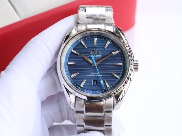 オメガ「Omega」Seamaste﻿r Aqua Terra 150﻿M - Summer Blue 41 mm