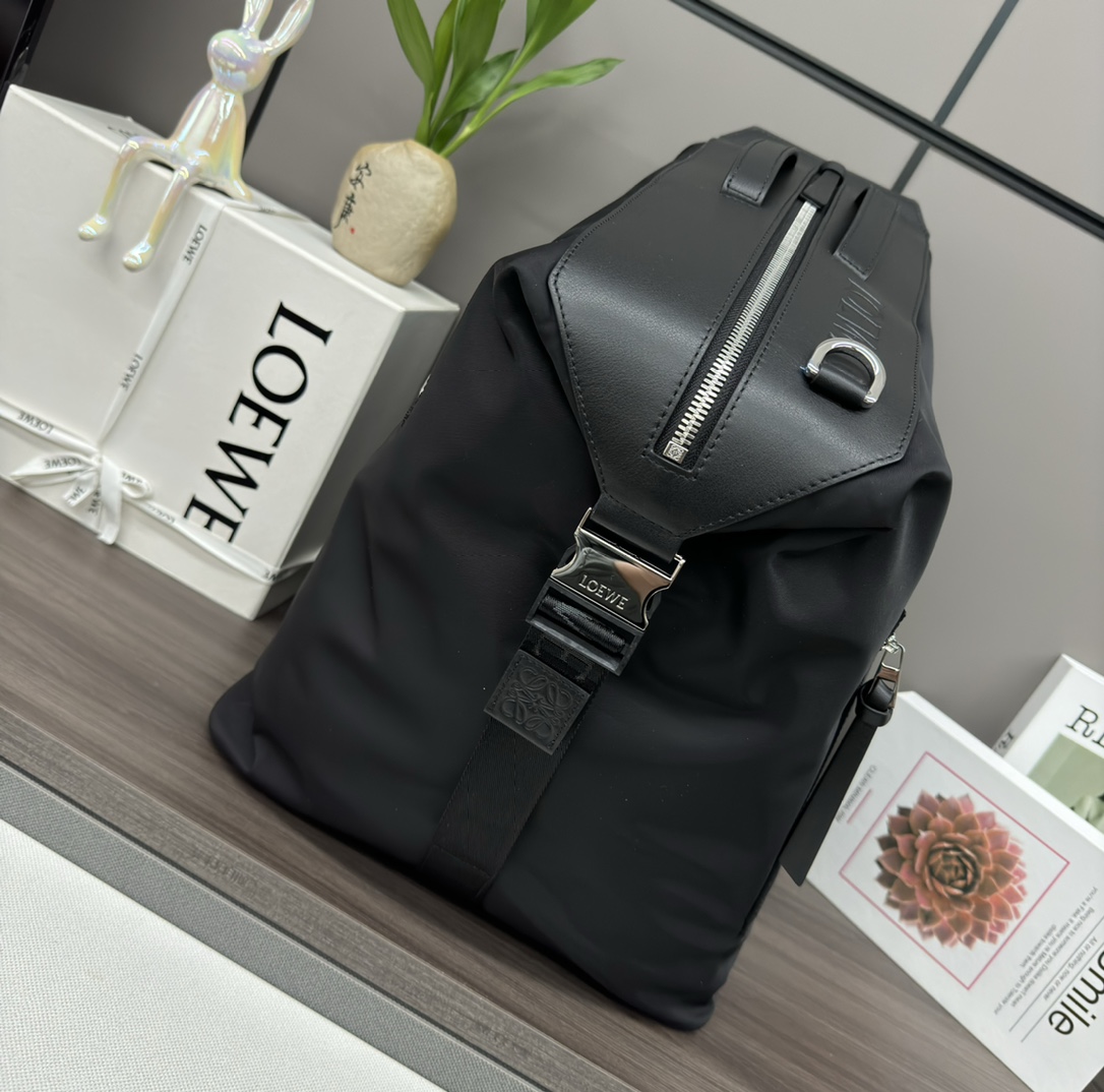 ロエベ「Loewe」Flex バックパック