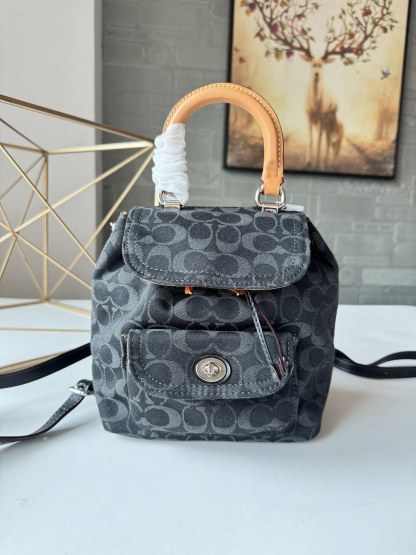 コーチ「Coach」Riya 21 デニム バックパック