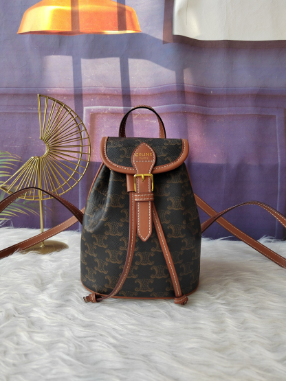 セリーヌ「Celine」Triomphe ミニ バックパック