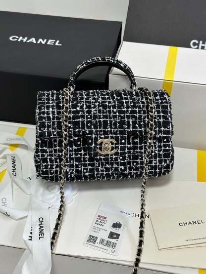シャネル「Chanel」24P ツイード スパングル CFミニ ショルダーバッグ
