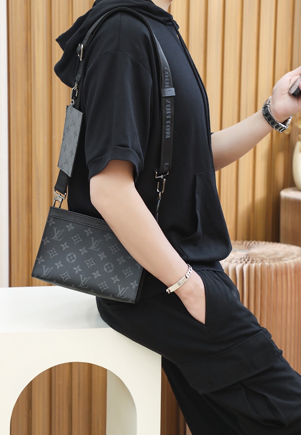 ルイ・ヴィトン「Louis Vuitton」Monogram Eclipse ポシェット・アクセソワール メンズバッグ