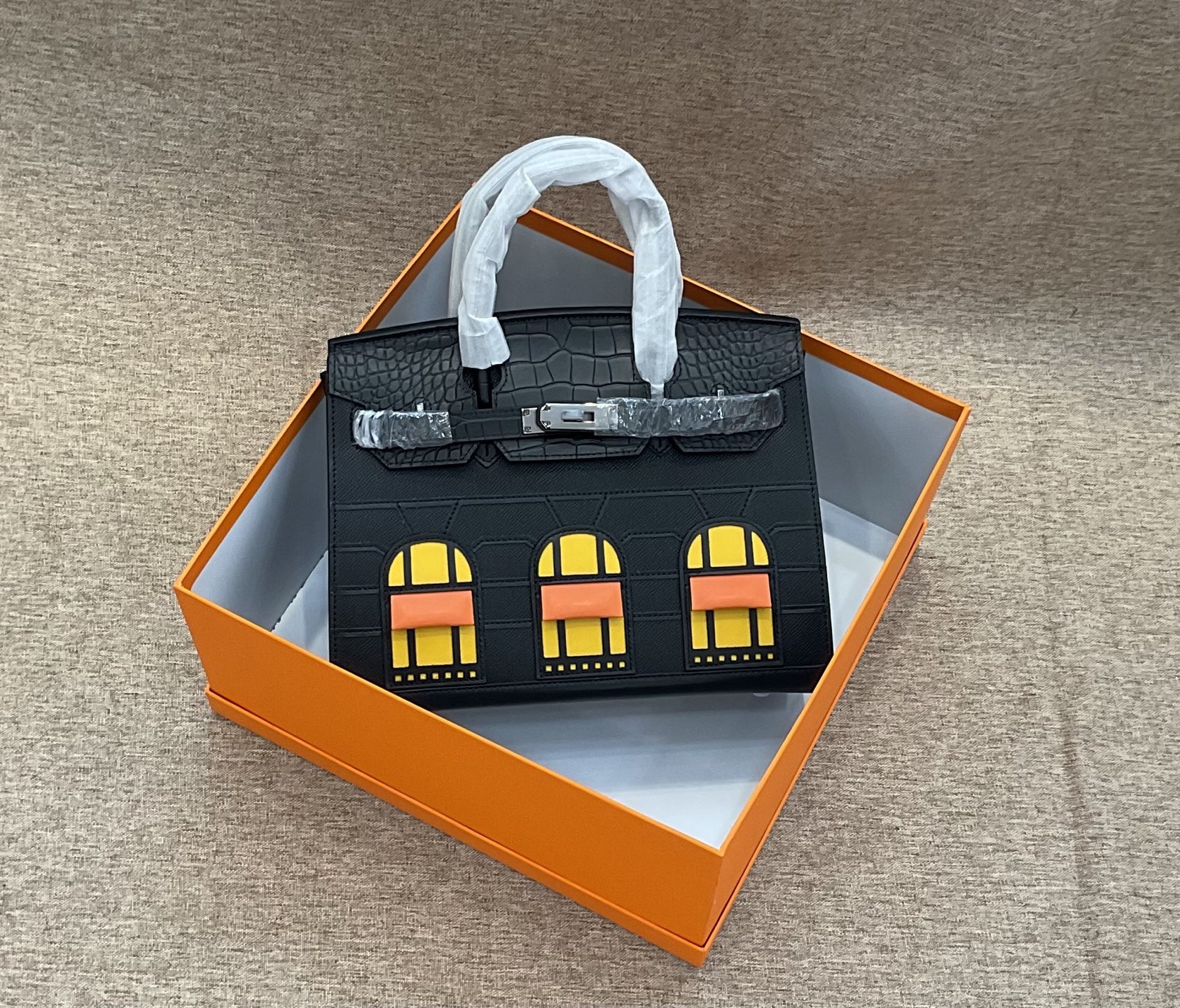 エルメス「Hermès」ミッドナイト ノワール スウィフトレザー バッグ