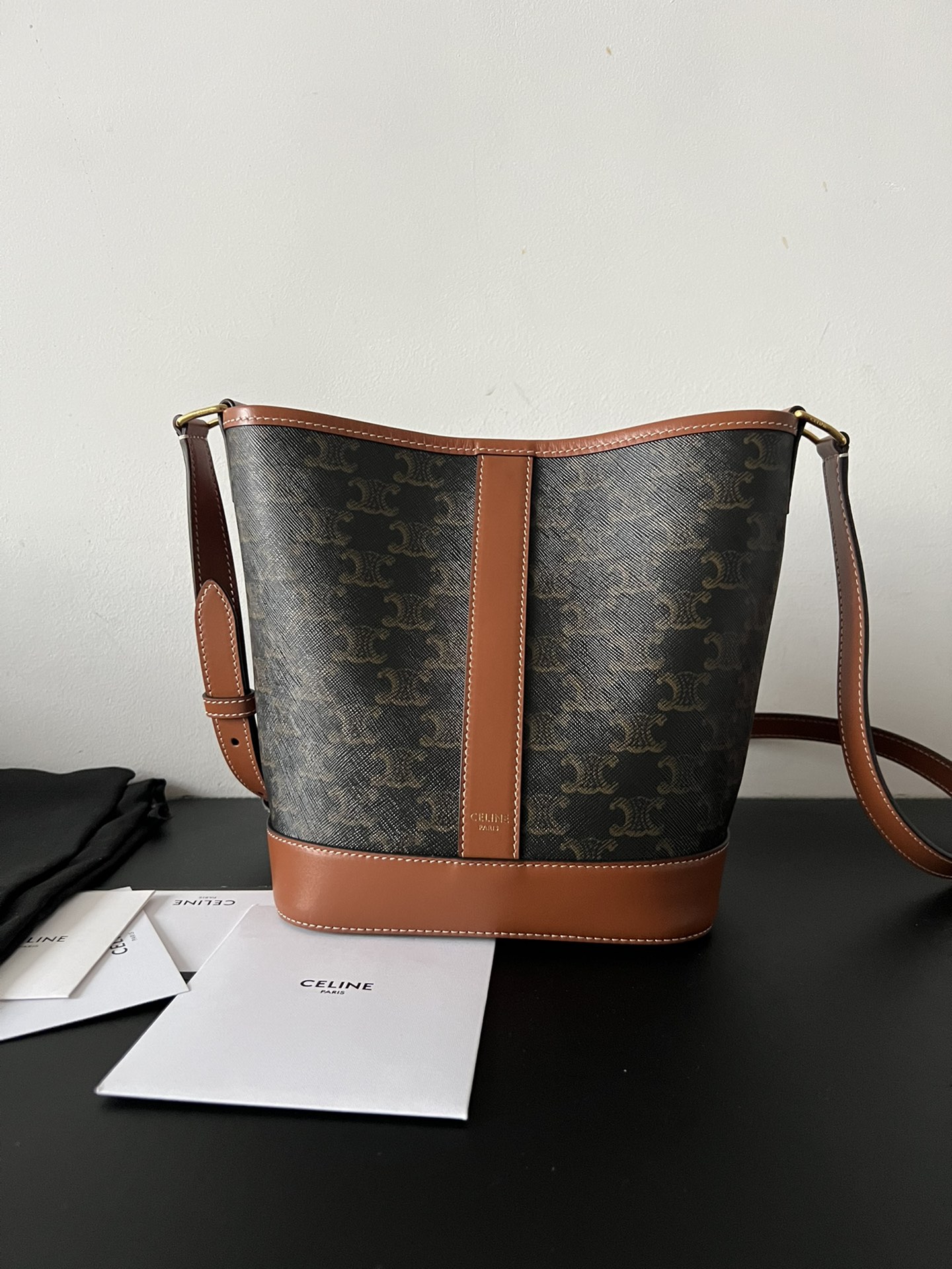 セリーヌ「Celine」凱旋プリントのバケツバッグを特注しました