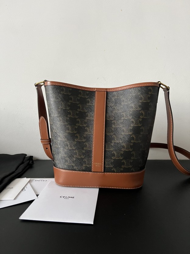 セリーヌ「Celine」凱旋プリントのバケツバッグを特注しました
