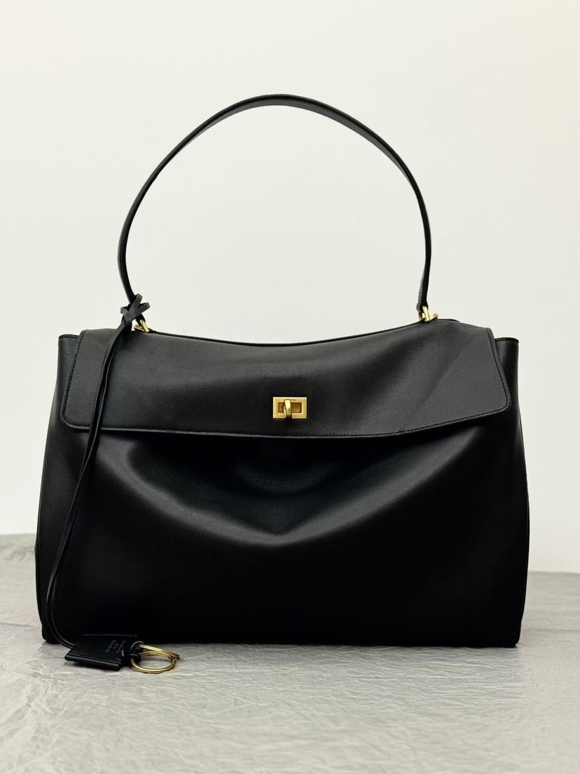 バレンシアガ「Balenciaga」Rodeo クロスボディバッグ