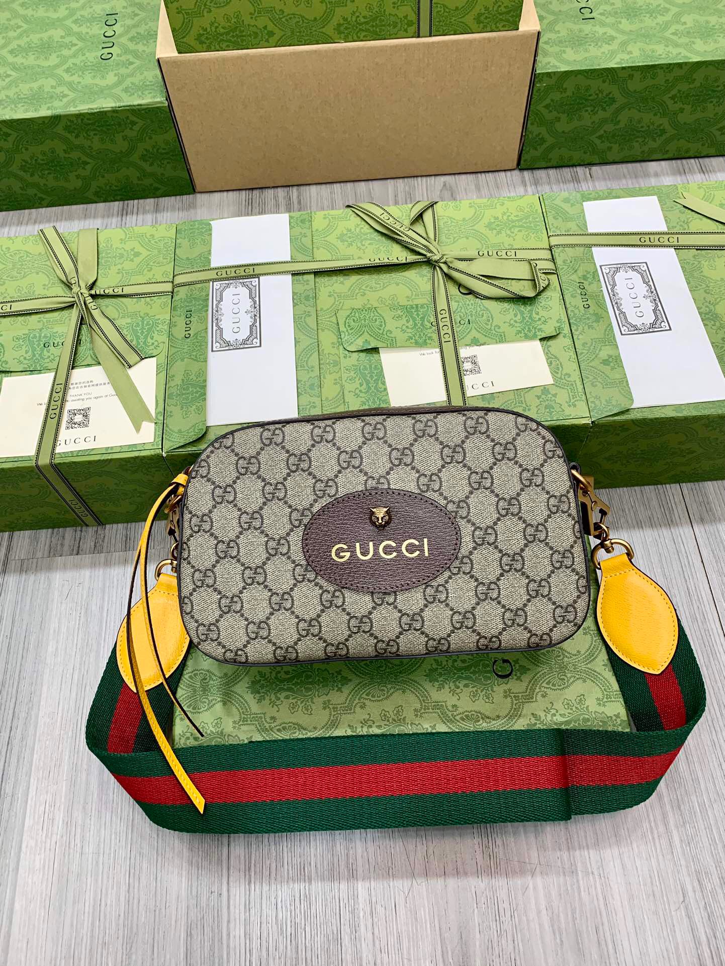 グッチ「Gucci」GG Supreme メッセンジャーバッグ