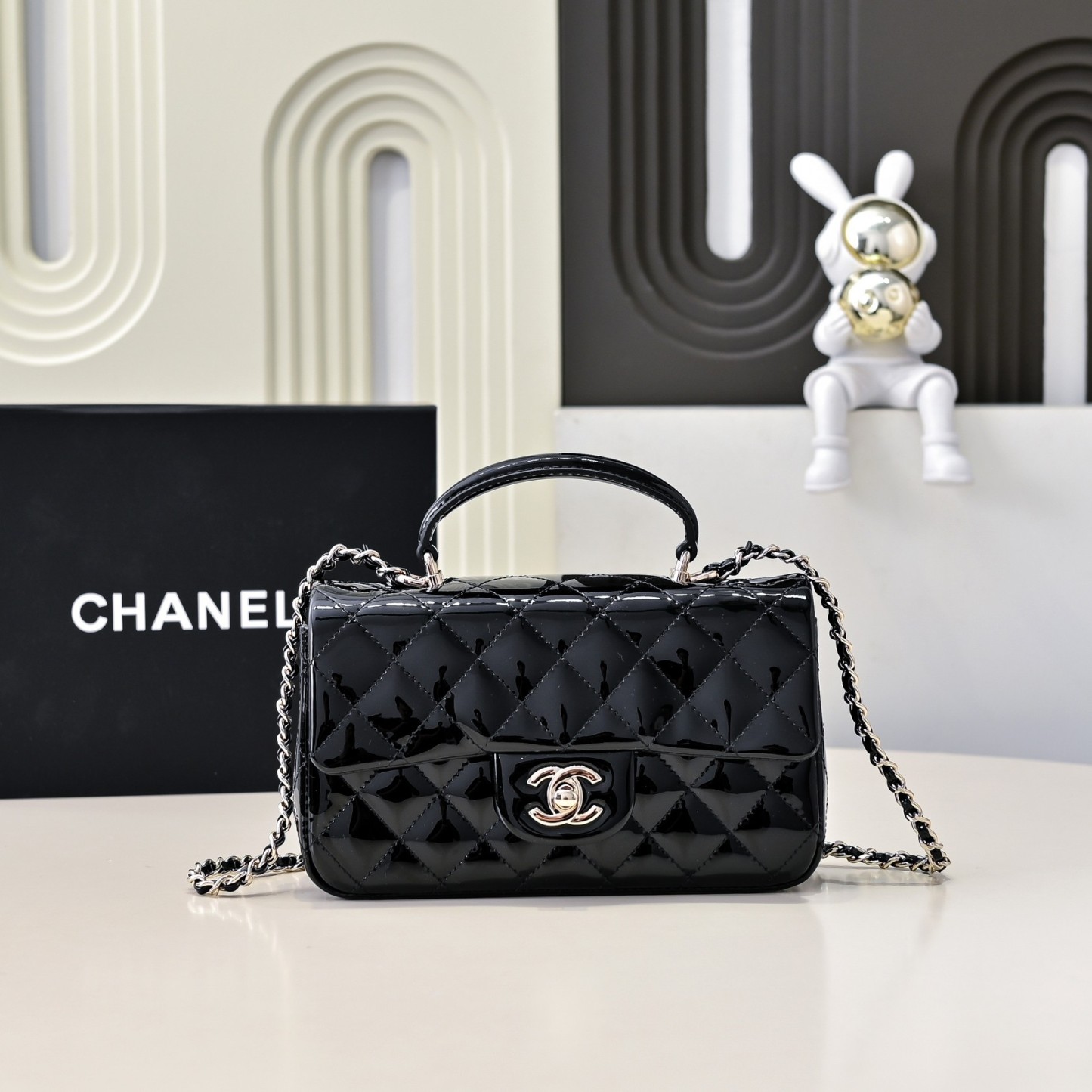 シャネル「Chanel」24SS ラムレザー ブラック チェーンショルダーバッグ レディース ミニバッグ