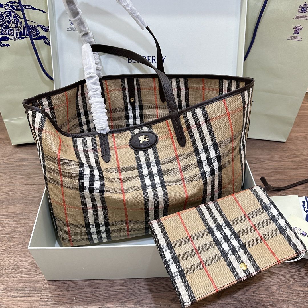 バーバリー「Burberry」Haymarketチェック トートバッグ（大容量ショッピングバッグ）