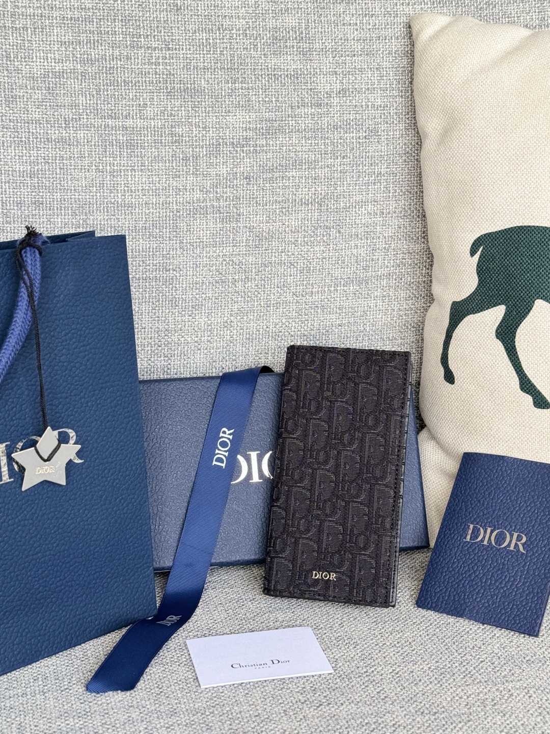 ディオール「Dior」オブリーク プリント ロングウォレット ベージュ＆ブラック