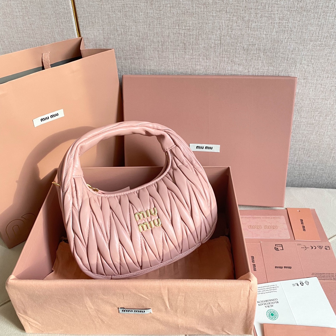 ミュウミュウ「Miu Miu」スノーピンク トップハンドルバッグ ラムスキン