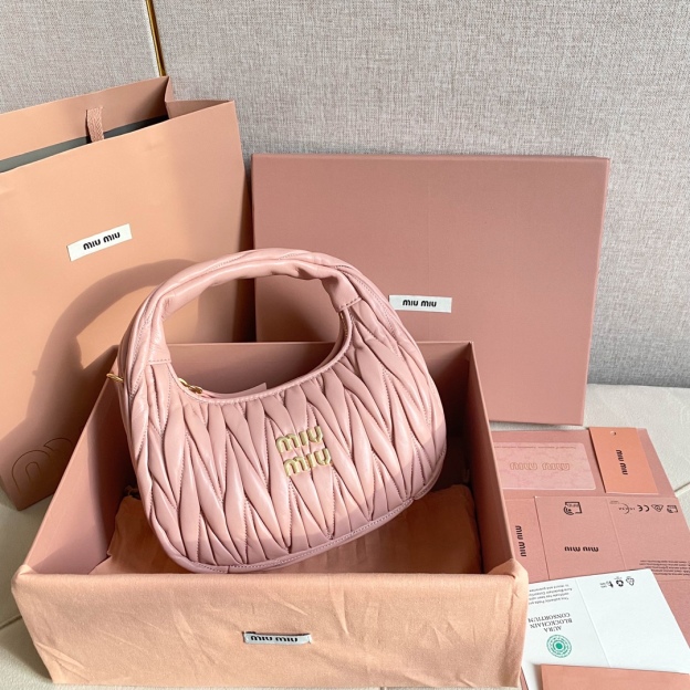 ミュウミュウ「Miu Miu」スノーピンク トップハンドルバッグ ラムスキン