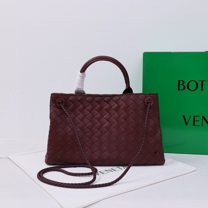ボッテガ・ヴェネタ「Bottega Veneta」スモール イーストウエスト アンディアモ イントレチャート レザー ショルダーバッグ
