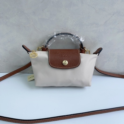ロンシャン「Longchamp」 Le Pliage Mini ポーチバッグ
