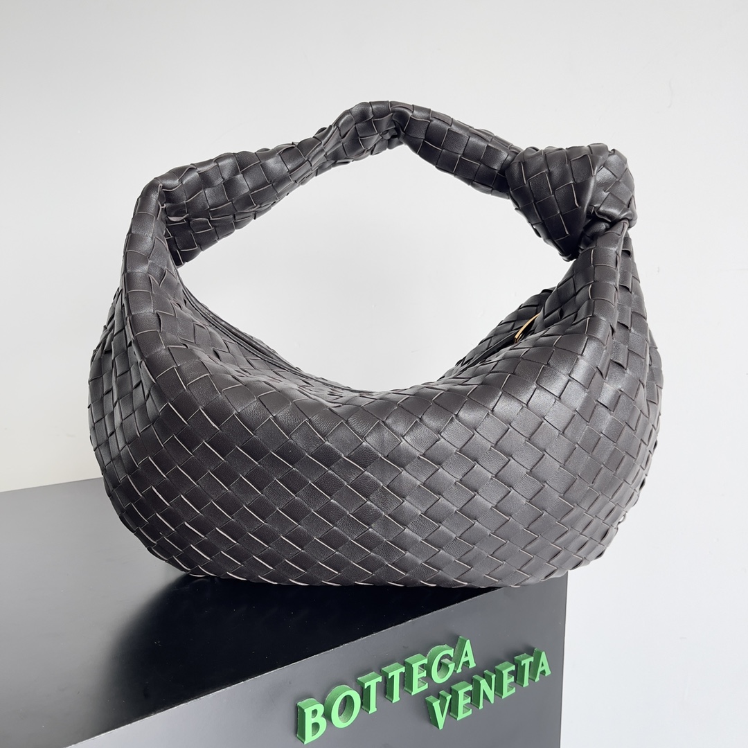 ボッテガ・ヴェネタ「Bottega Veneta」Jodie ショルダーバッグ