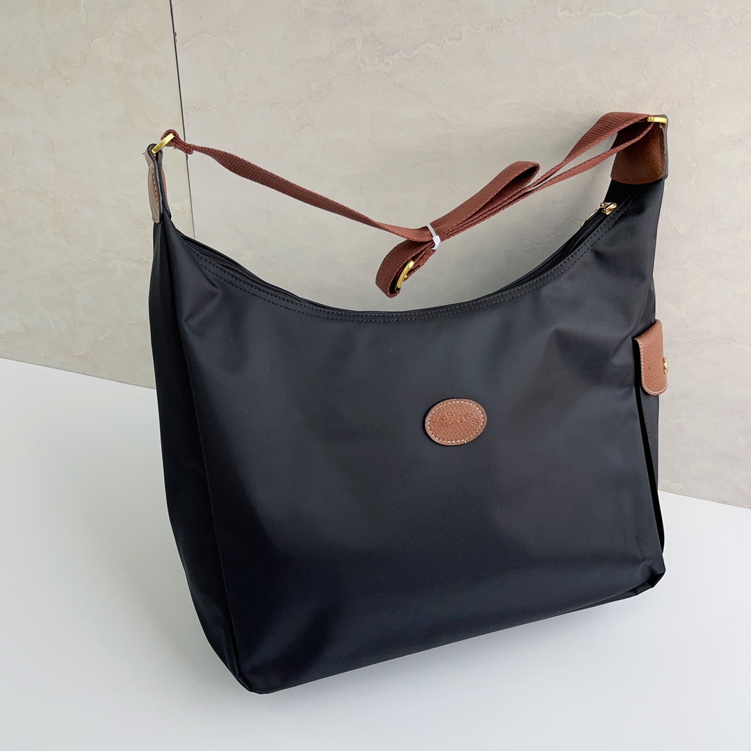 ロンシャン「Longchamp」Le Pliage Xtra ショルダーバッグ