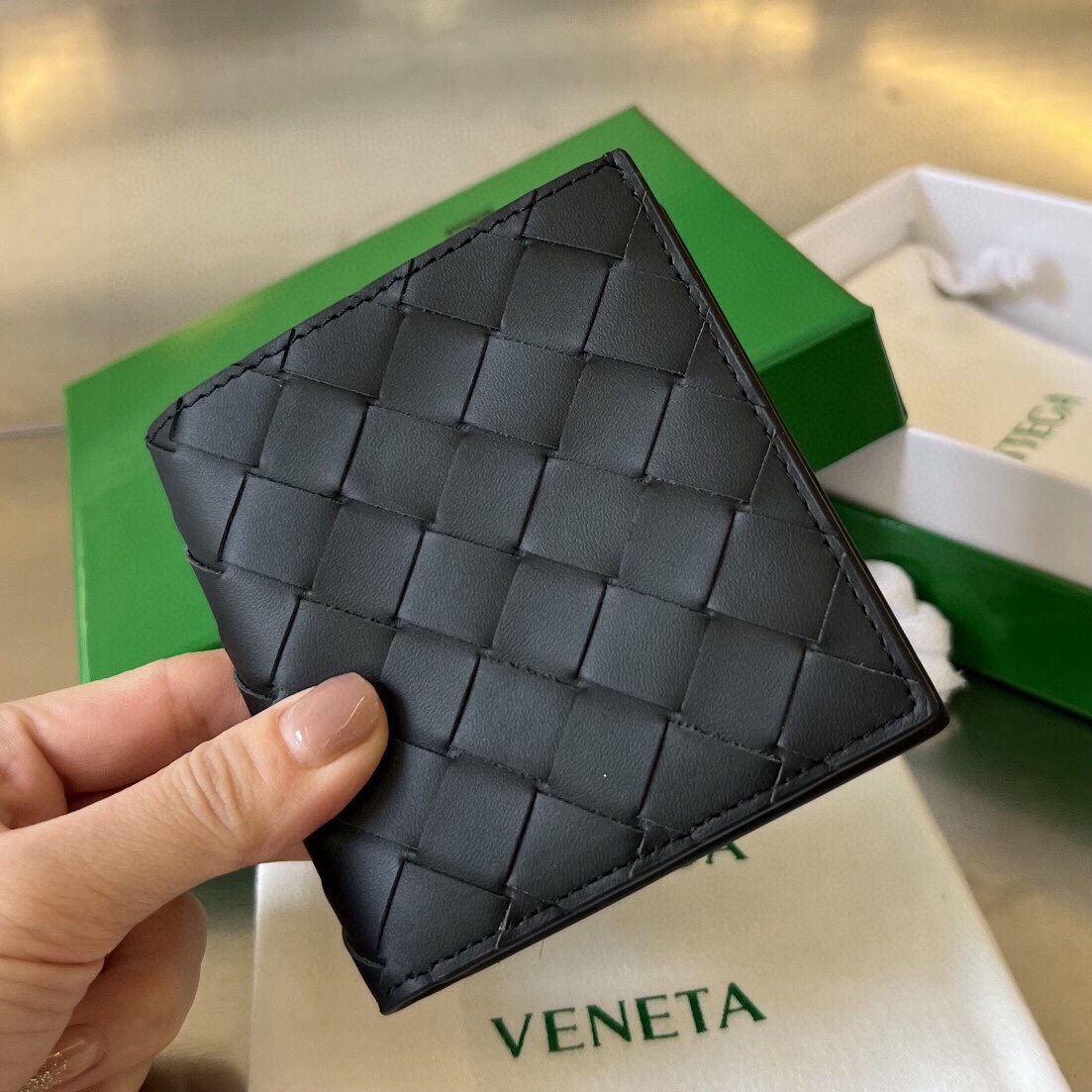 ボッテガ・ヴェネタ「Bottega Veneta」イントレチャート スリムウォレット