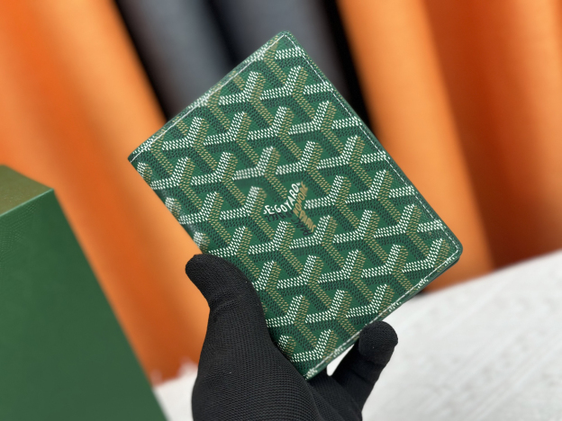 ゴヤール「Goyard」Grenelle パスポートケース